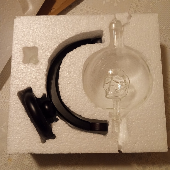 🆕 Godinger Whiskey Globe Skull Decanter Vertex Crystal Glass & Wood New In Box - Picture 5 of 10